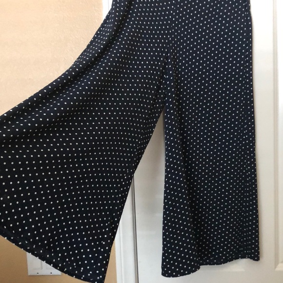 Cute gaucho style wide leg pant - Picture 2 of 3